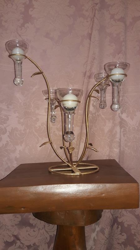 Candelabro Dourado de Ferro com 5 Badalos Candelabro Dourado de Ferro com 5 Badalos