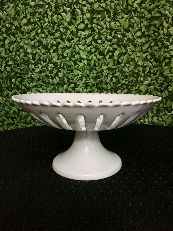 Fruteira Porcelana Vazada com Pé Fruteira Porcelana Vazada com Pé