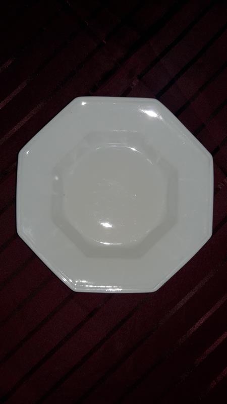 Prato de Porcelana para Sopa Oitavado Prato de Porcelana para Sopa Oitavado