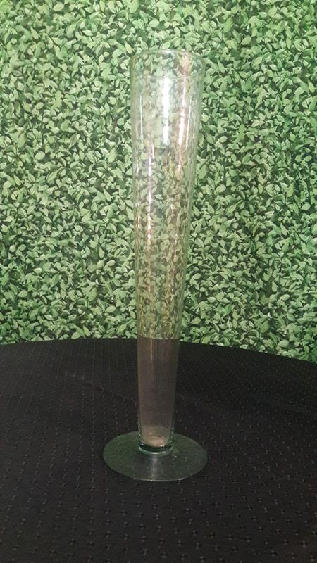 Taça de Vidro Pequena Tulipa 47cm Taça de Vidro Pequena Tulipa 47cm