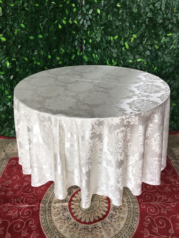 Toalha Longa Champagne com Arabesco para 8 Lugares Toalha Longa Champagne com Arabesco para 8 Lugares