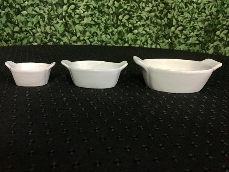 Travessa de Porcelana com Alça para Finger Food Pequena, Média e Grande Travessa de Porcelana com Alça para Finger Food Pequena, Média e Grande