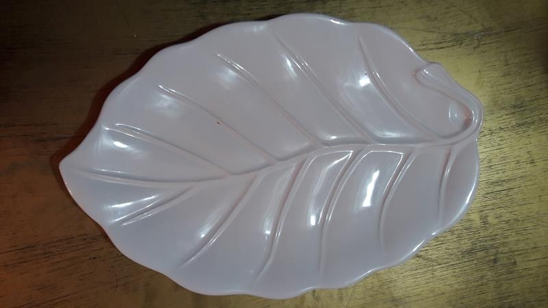 Travessa Grande de Porcelana Folha Travessa Grande de Porcelana Folha