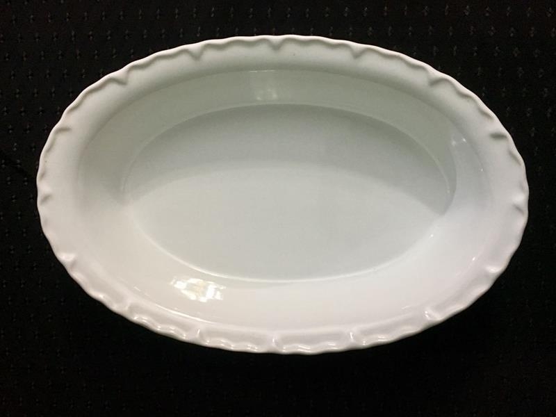 Travessa de Porcelana Oval Funda Travessa de Porcelana Oval Funda