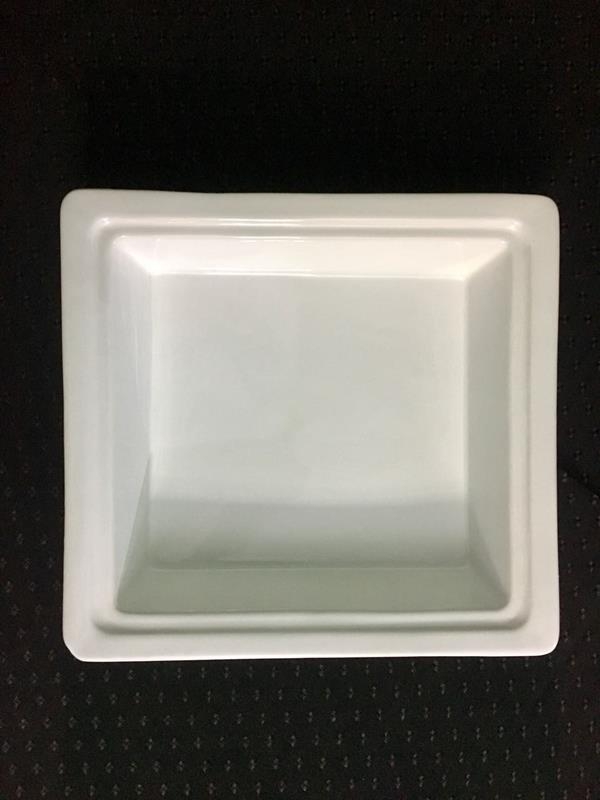 Travessa Média de Porcelana Quadrada funda Travessa Média de Porcelana Quadrada funda