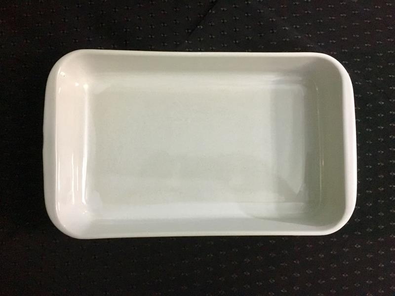 Travessa Média de Porcelana Retangular Funda Lisa Travessa Média de Porcelana Retangular Funda Lisa