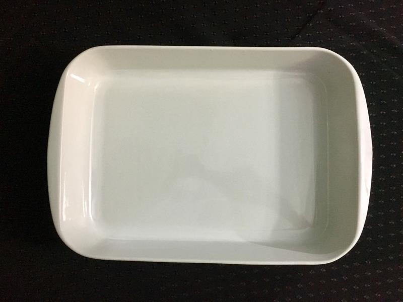 Travessa Grande de Porcelana Retangular Lisa Funda Travessa Grande de Porcelana Retangular Lisa Funda