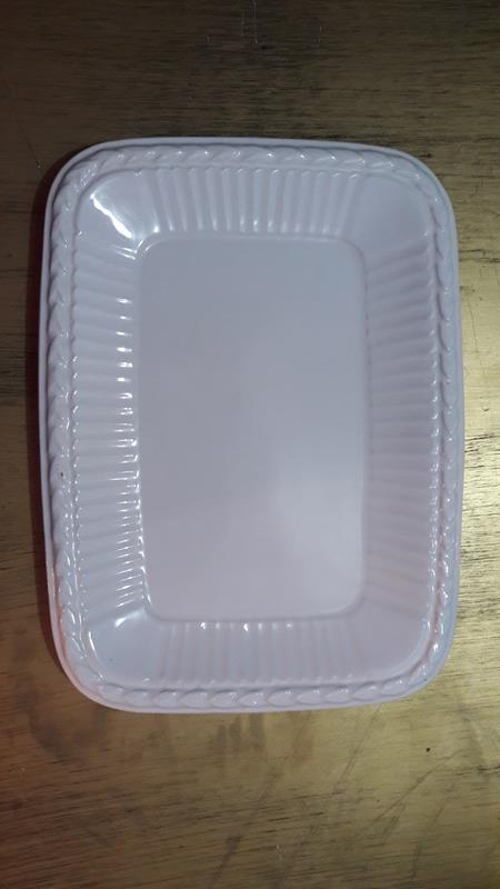 Travessa Média de Porcelana Retangular Rasa com Detalhes Travessa Média de Porcelana Retangular Rasa com Detalhes